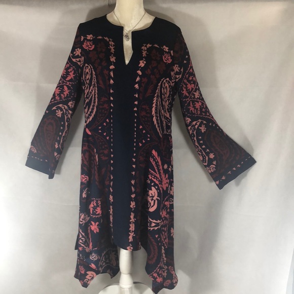 BCBGMaxAzria Tops - Copy = NWT= BCBG MAXAZRIA TUNIC , Size M , Navy Combo .